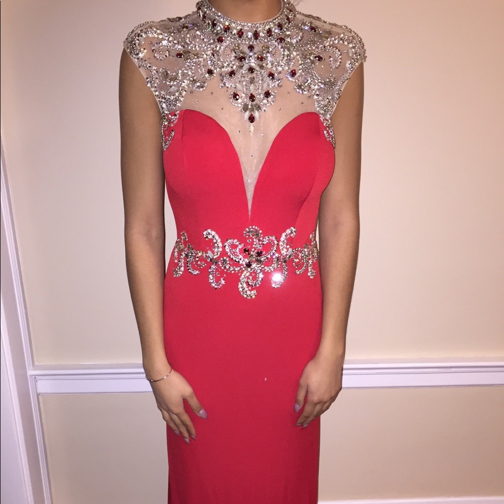 Red Prom dress